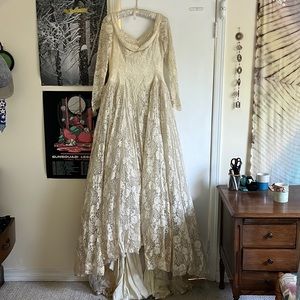 1940s to 1960s lace vintage wedding dress